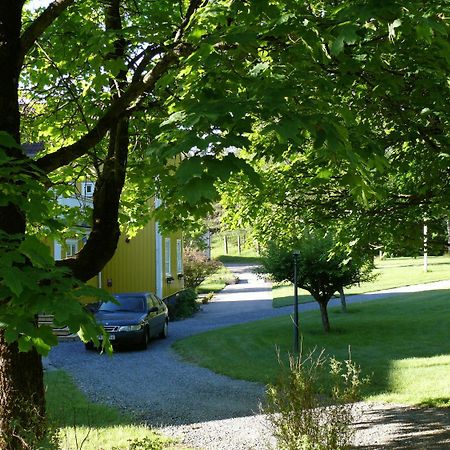 Hotel Perolofgarden Åsbro Extérieur photo